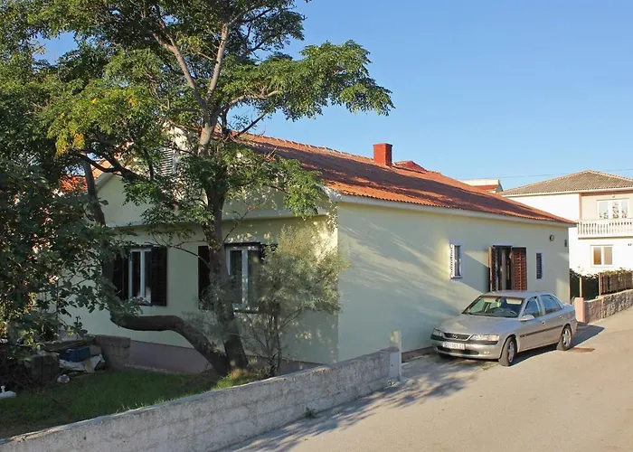 Apartments With A Parking Space Povljana, Pag - 9353 *