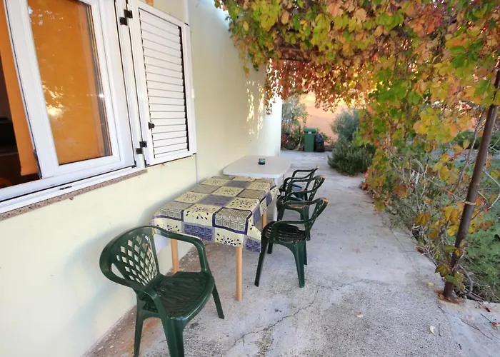 Apartamento With A Parking Space Povljana, Pag - 9353 Povljana